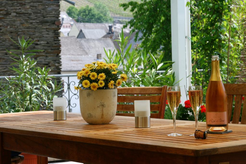 Weingut & Gaestehaus Stephan Kohl Neumagen-Dhron Esterno foto