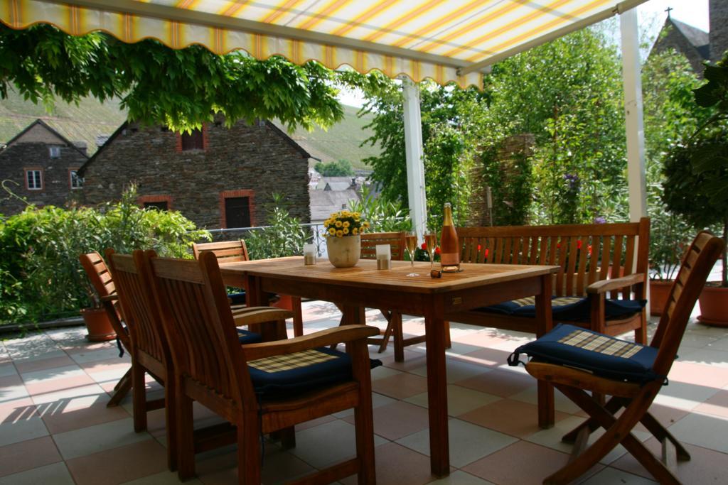 Weingut & Gaestehaus Stephan Kohl Neumagen-Dhron Esterno foto
