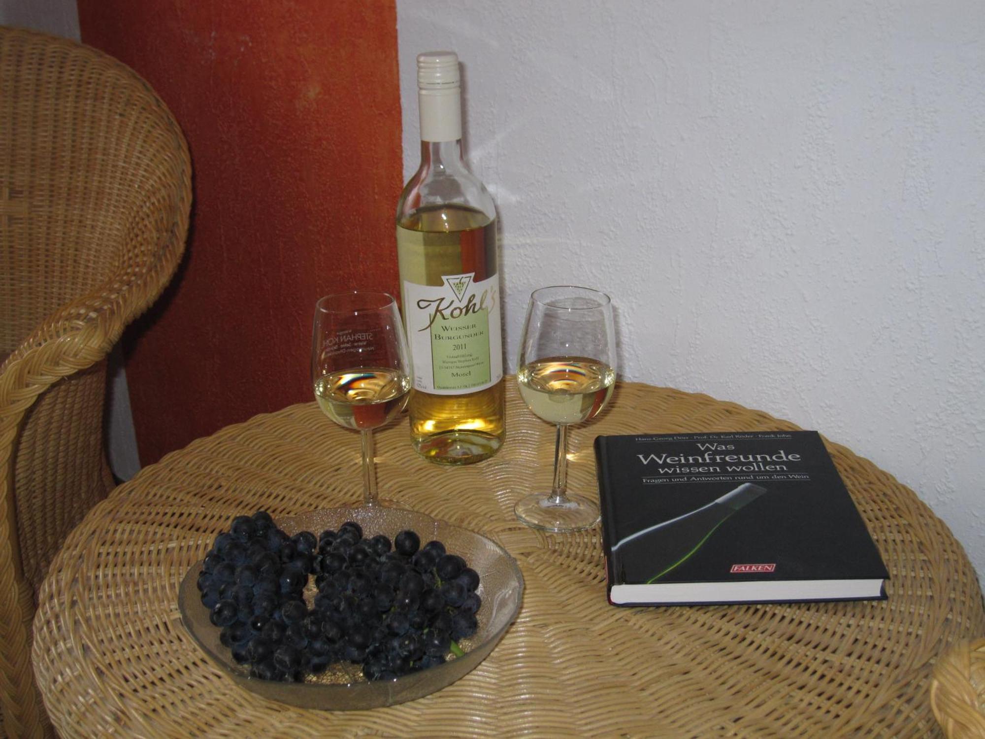 Weingut & Gaestehaus Stephan Kohl Neumagen-Dhron Esterno foto